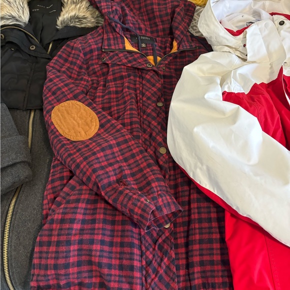 Jackets Bundle - Picture 3 of 7